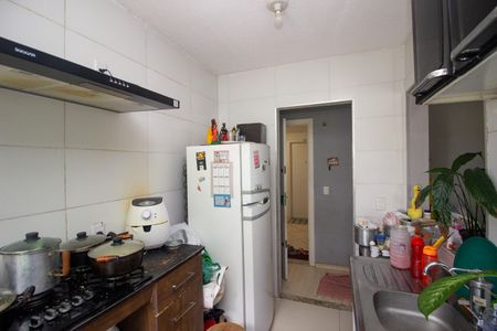 Apartamento à venda com 47m², 2 quartos e 1 vaga Apartamento à venda com 47m², 2 quartos e 1 vagaCozinha e Área de Serviço