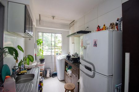 Apartamento à venda com 47m², 2 quartos e 1 vaga Apartamento à venda com 47m², 2 quartos e 1 vagaCozinha e Área de Serviço