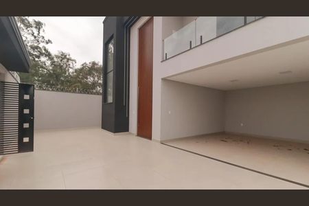 Casa para alugar com 170m², 3 quartos e 4 vagas Casa para alugar com 170m², 3 quartos e 4 vagasÁrea externa