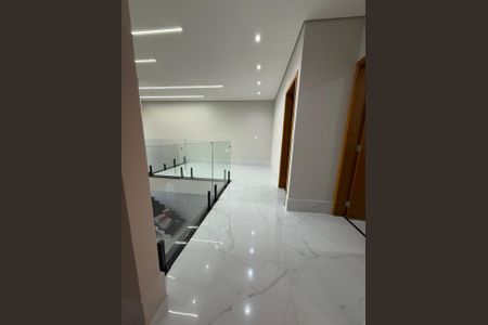 Casa para alugar com 170m², 3 quartos e 4 vagas Casa para alugar com 170m², 3 quartos e 4 vagasMezanino