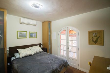 Casa à venda com 148m², 4 quartos e 2 vagas Casa à venda com 148m², 4 quartos e 2 vagasSuíte