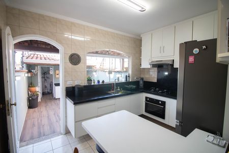Casa à venda com 148m², 4 quartos e 2 vagas Casa à venda com 148m², 4 quartos e 2 vagasCozinha