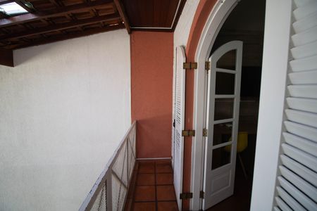 Casa à venda com 148m², 4 quartos e 2 vagas Casa à venda com 148m², 4 quartos e 2 vagasVaranda da Suíte