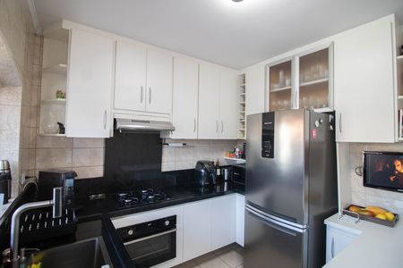 Casa à venda com 148m², 4 quartos e 2 vagas Casa à venda com 148m², 4 quartos e 2 vagasCozinha