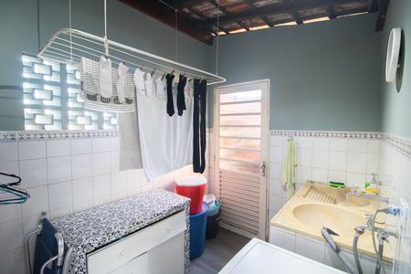 Casa à venda com 148m², 4 quartos e 2 vagas Casa à venda com 148m², 4 quartos e 2 vagasÁrea de serviço