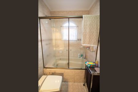 Casa à venda com 148m², 4 quartos e 2 vagas Casa à venda com 148m², 4 quartos e 2 vagasBanheiro da suíte
