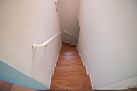 Casa à venda com 148m², 4 quartos e 2 vagas Casa à venda com 148m², 4 quartos e 2 vagasCorredor