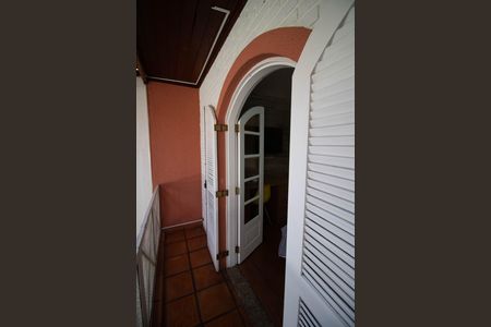 Casa à venda com 148m², 4 quartos e 2 vagas Casa à venda com 148m², 4 quartos e 2 vagasVaranda da Suíte