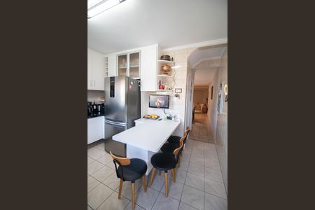 Casa à venda com 148m², 4 quartos e 2 vagas Casa à venda com 148m², 4 quartos e 2 vagasCozinha
