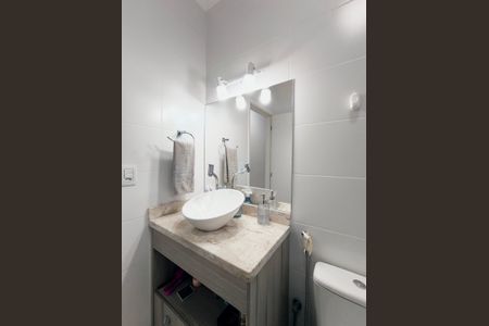 Apartamento à venda com 56m², 2 quartos e 1 vaga Apartamento à venda com 56m², 2 quartos e 1 vagaBanheiro