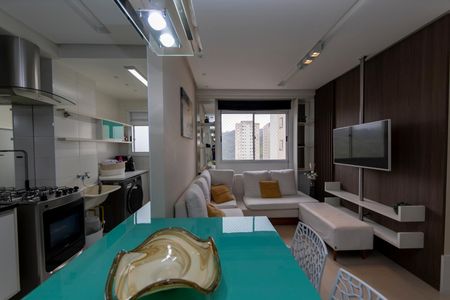 Sala de apartamento à venda com 2 quartos, 50m² em Vila Sao Joao, Barueri