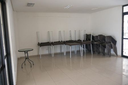 Apartamento para alugar com 72m², 3 quartos e 1 vagaÁrea comum - Salão de festas