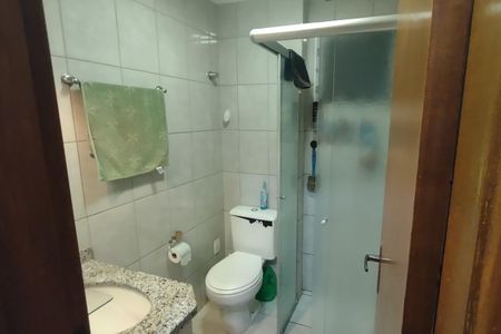 Apartamento à venda com 62m², 2 quartos e 2 vagas Apartamento à venda com 62m², 2 quartos e 2 vagasBanheiro da Suíte