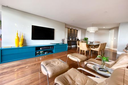 Apartamento à venda com 206m², 4 quartos e 3 vagasSala