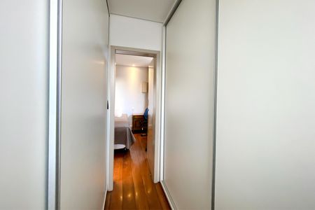 Apartamento à venda com 206m², 4 quartos e 3 vagasCloset da suíte 1