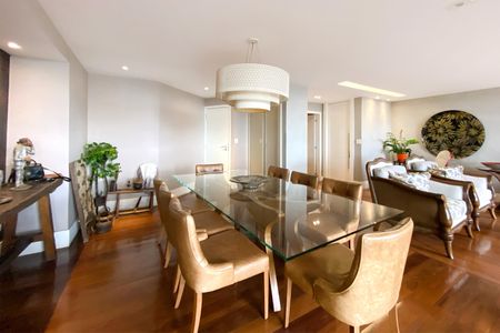 Apartamento à venda com 206m², 4 quartos e 3 vagasSala de Jantar