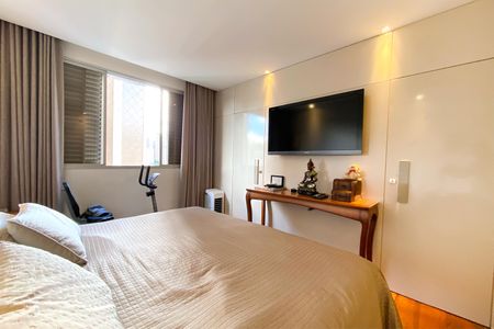 Apartamento à venda com 206m², 4 quartos e 3 vagasSuite 1