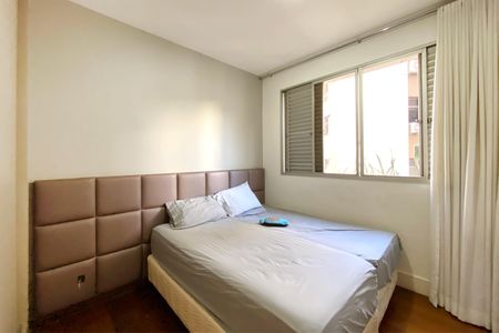 Apartamento à venda com 206m², 4 quartos e 3 vagasQuarto 2