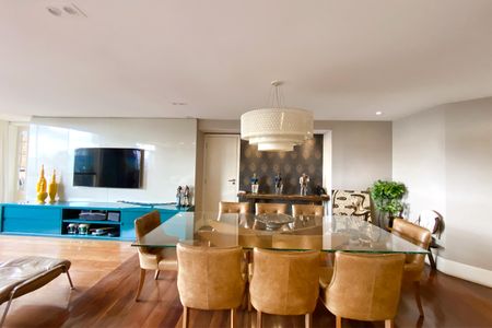 Apartamento à venda com 206m², 4 quartos e 3 vagasSala de Jantar