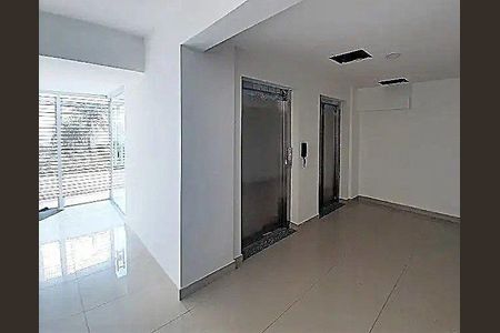 Apartamento à venda com 2 quartos, 140m² em Carlos Prates, Belo Horizonte