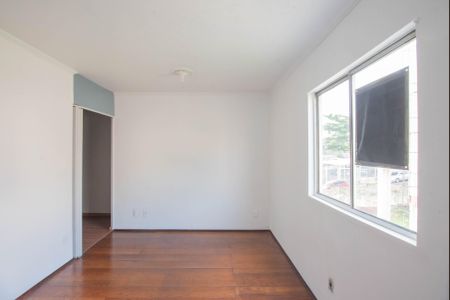 Sala de apartamento para alugar com 2 quartos, 55m² em Conjunto Residencial Souza Queiroz, Campinas