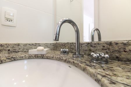 Apartamento à venda com 60m², 2 quartos e 1 vagaBanheiro Suíte 