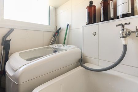 Apartamento à venda com 60m², 2 quartos e 1 vagaÁrea de Serviço 