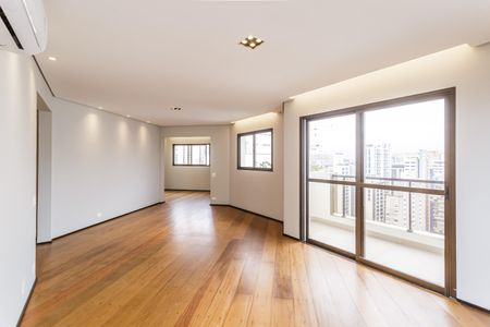 Sala de apartamento à venda com 4 quartos, 200m² em Indianópolis, São Paulo