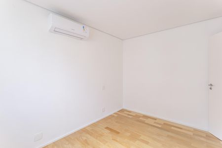 Apartamento à venda com 200m², 4 quartos e 3 vagasQuarto 2