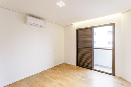 Apartamento à venda com 200m², 4 quartos e 3 vagasSuíte 1