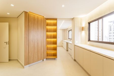 Apartamento à venda com 200m², 4 quartos e 3 vagasCozinha