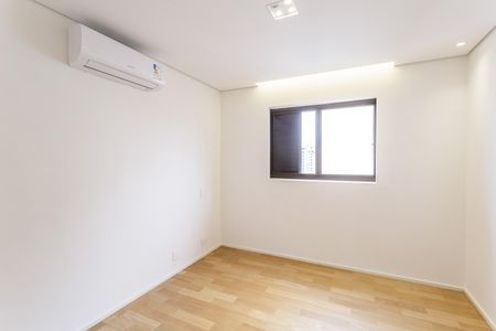 Apartamento à venda com 200m², 4 quartos e 3 vagasQuarto 1