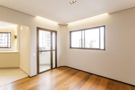 Apartamento à venda com 200m², 4 quartos e 3 vagasSala