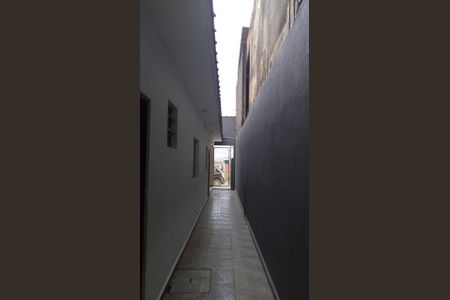 Casa à venda com 170m², 1 quarto e 2 vagas Casa à venda com 170m², 1 quarto e 2 vagasÁrea externa