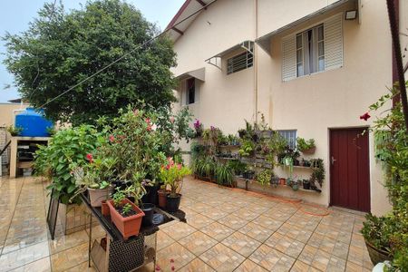 Casa à venda com 281m², 3 quartos e 2 vagasQuintal 