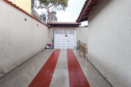 Casa à venda com 250m², 2 quartos e 3 vagas Casa à venda com 250m², 2 quartos e 3 vagasÁrea Externa