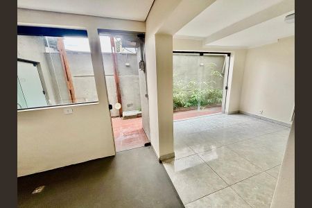 Casa para alugar com 140m², 3 quartos e 2 vagas Casa para alugar com 140m², 3 quartos e 2 vagasSala