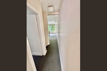 Corredor de casa à venda com 3 quartos, 140m² em Itaim Bibi, São Paulo