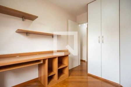 Quarto de apartamento para alugar com 3 quartos, 74m² em Pompeia, São Paulo