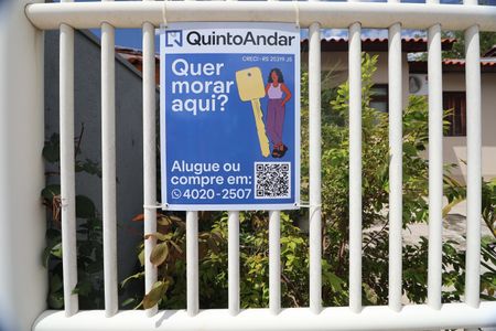 Casa à venda com 43m², 2 quartos e 2 vagasPlaca