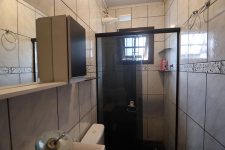 Banheiro de casa à venda com 2 quartos, 43m² em São José, Canoas