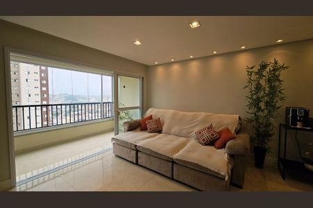 Apartamento à venda com 113m², 3 quartos e 2 vagas Apartamento à venda com 113m², 3 quartos e 2 vagasSala