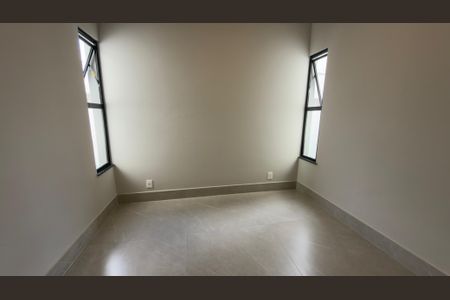 Casa à venda com 219m², 3 quartos e 2 vagas