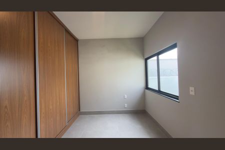 Casa à venda com 219m², 3 quartos e 2 vagas