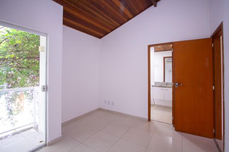 Casa de condomínio para alugar com 110m², 3 quartos e 2 vagasSuíte