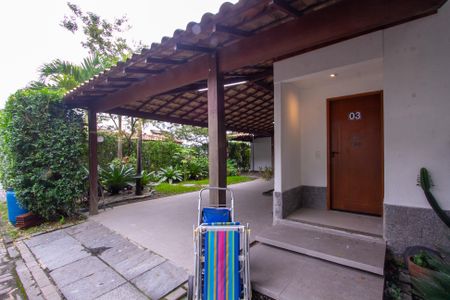 Casa de condomínio para alugar com 110m², 3 quartos e 2 vagasFachada