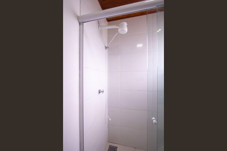 Casa de condomínio para alugar com 110m², 3 quartos e 2 vagasBanheiro da Suíte