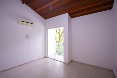 Casa de condomínio para alugar com 110m², 3 quartos e 2 vagasSuíte