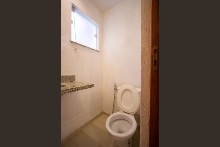 Casa de condomínio para alugar com 110m², 3 quartos e 2 vagasLavabo