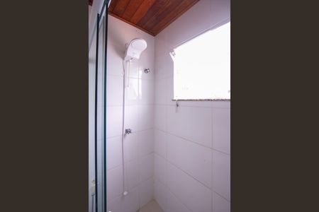 Casa de condomínio para alugar com 110m², 3 quartos e 2 vagasBanheiro Social